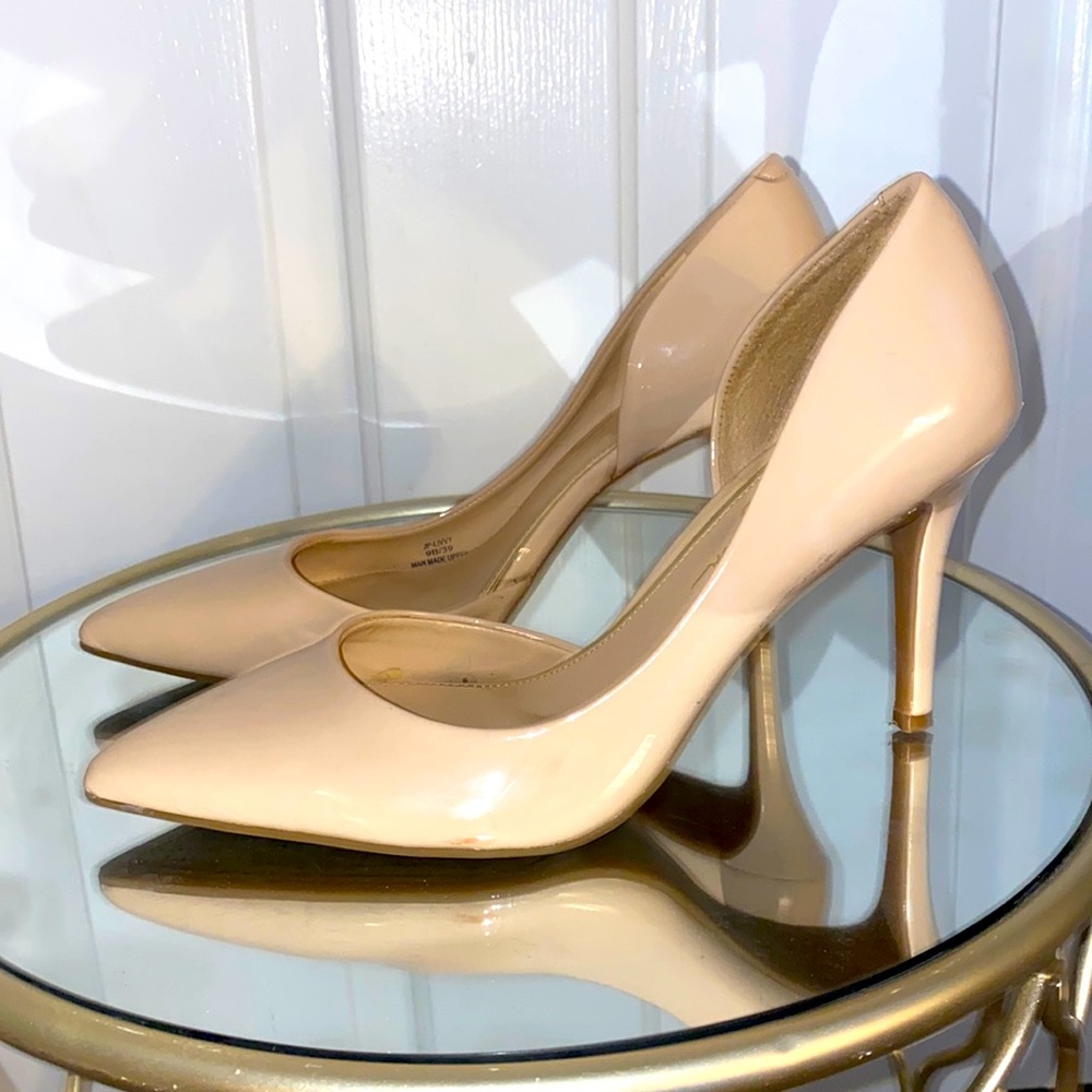 NUDE HEELS